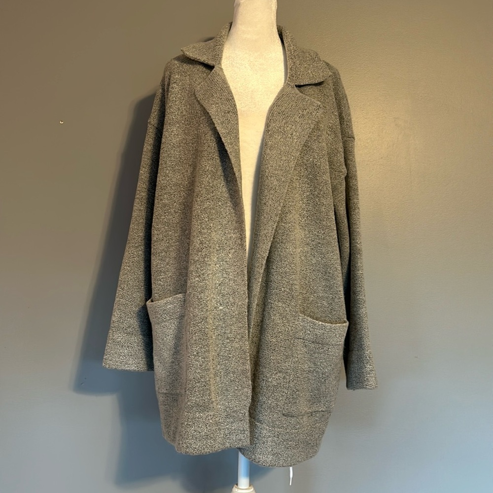 Thread & Supply Long Cardigan Sweater in Gray, Size Medium